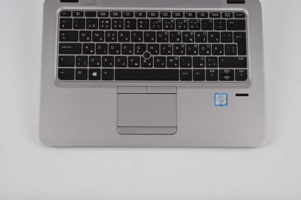 HP EliteBook 820 G3 i5-6200U 8/16гб ssd+hdd 256/512гб 12.5" Ноутбук