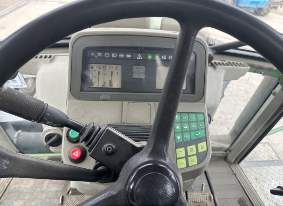 Fendt 716 Vario TMS rok 2004 tuz