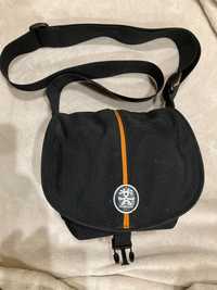 Сумка для фотоаппарата Crumpler Pretty Boy 2500 M Dull Black / Orange