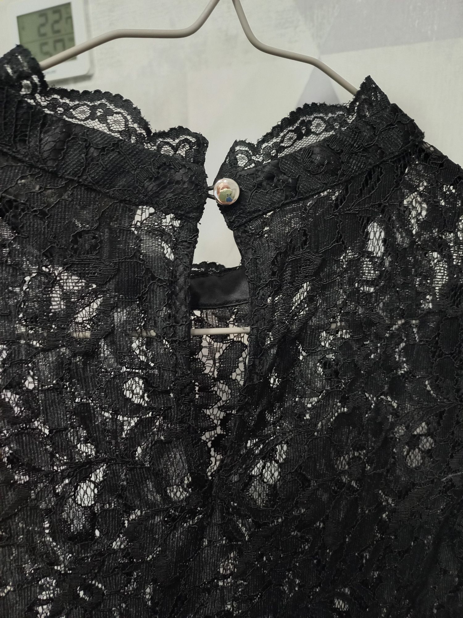 Жіноча блуза з мережива Oasis чорна
