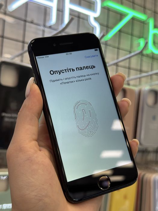 Смартфон Apple iPhone 8 64Gb Neverlock Bypass