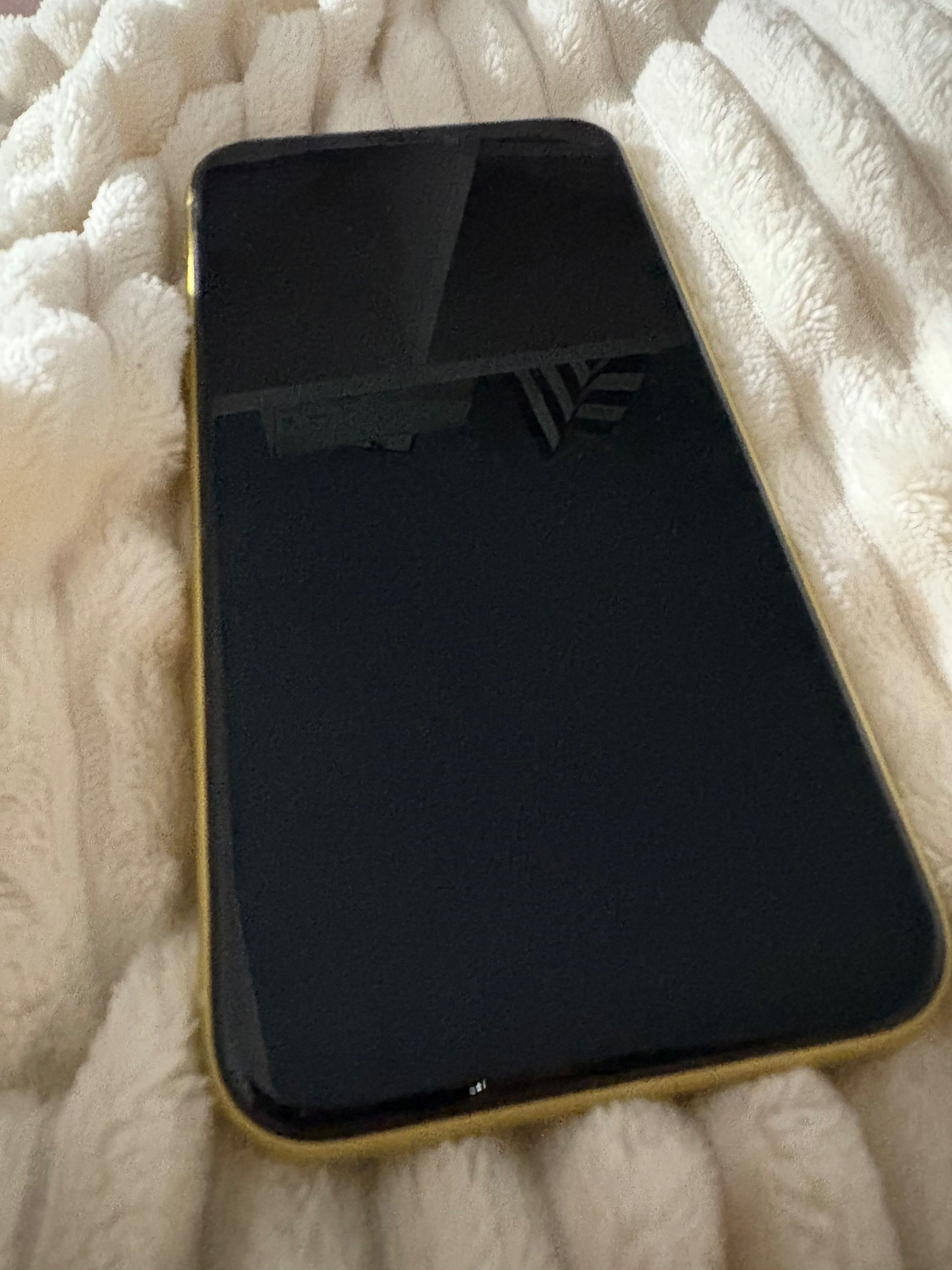 iphone 11 żółty pamięć 64gb