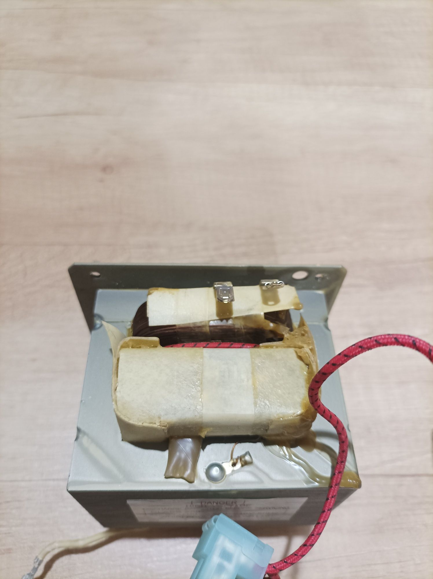 Transformator z mikrofalówki, Whirlpool HFSY-700, na zgrzewarkę