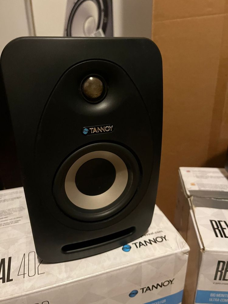 Colunas Tannoy Reveal 402 (par)