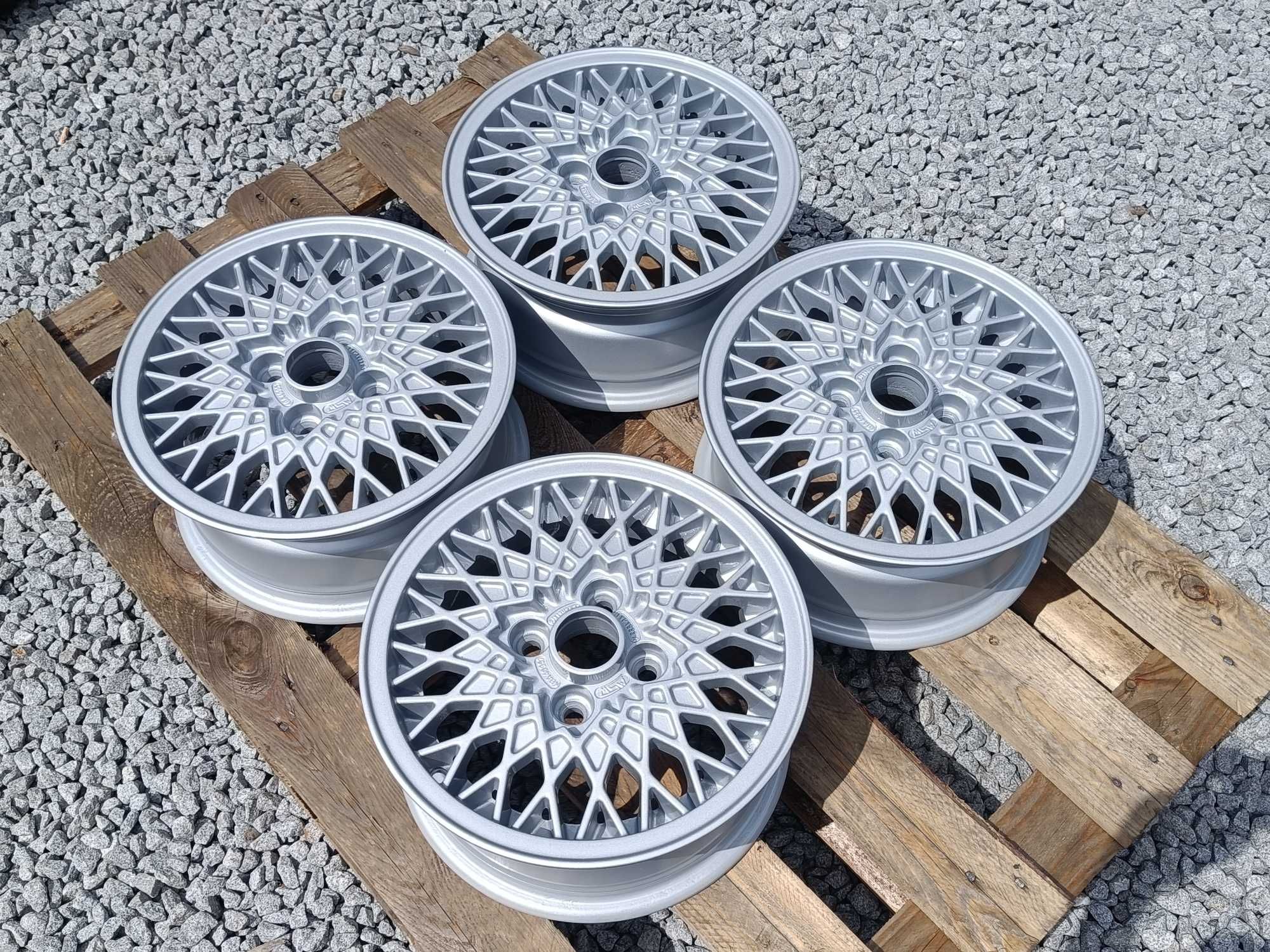 Oryginalne felgi OZ MSW 13" 4x100 VW Golf mk1 Polo Scirocco Passat