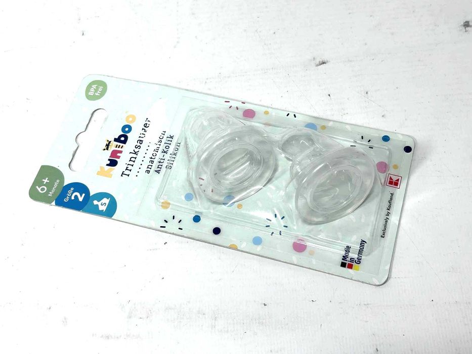 7 opakowań smoczków 6+