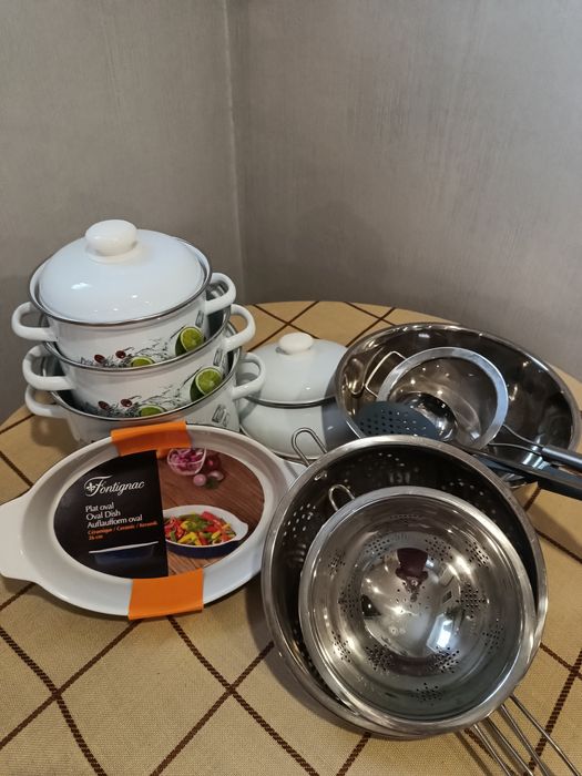 Нові. Форма для запікання Fontignac.Набір каструль. Каструля BAUER