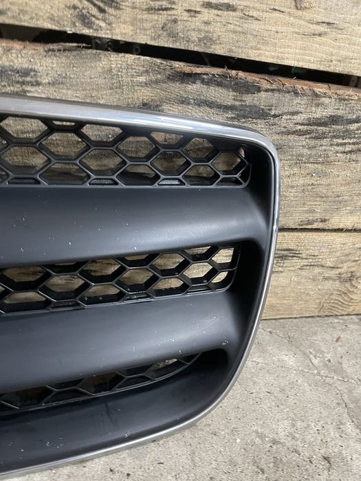 Решітка радіатора Hyundai Santa Fe 2 Решотка Радиатора СантаФе 2