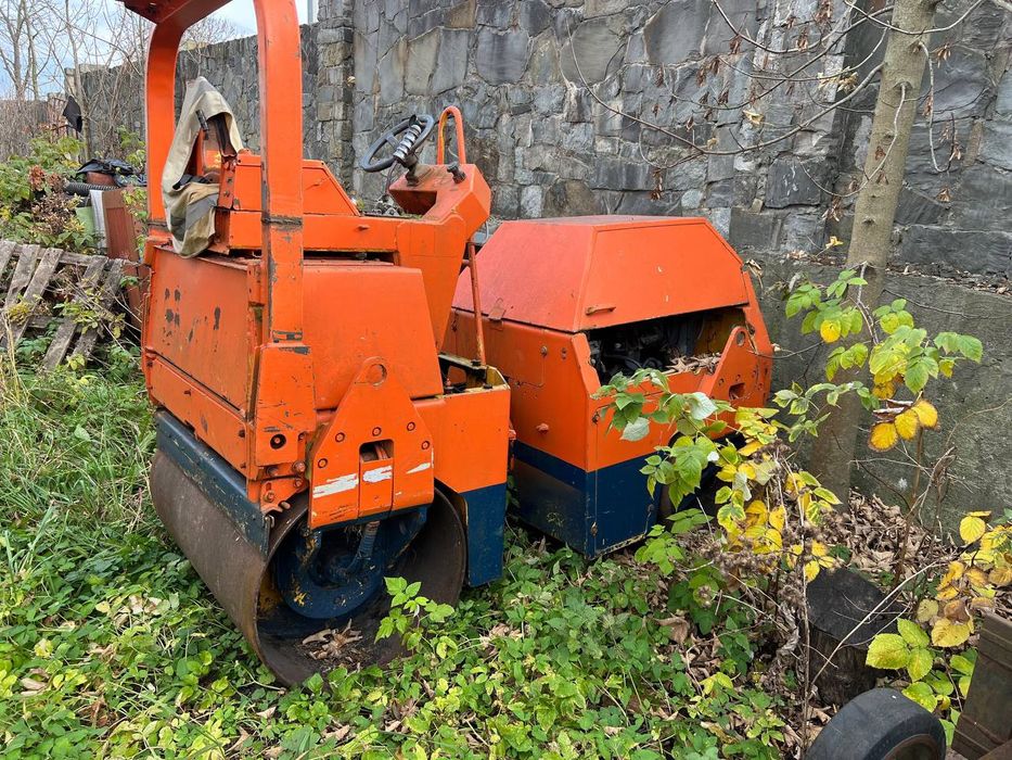 Коток дорожній вібраційний benford tv1200