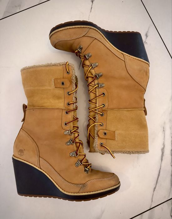 Buty zimowe ocieplane na koturnie Timberland rozmiar 37