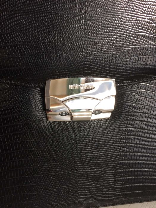 Портфель Neri Karra