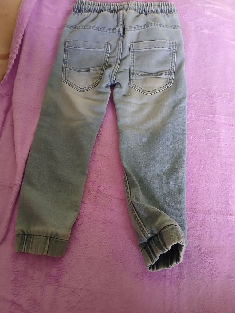 Spodnie jensy 110 Reserved dla chlopca