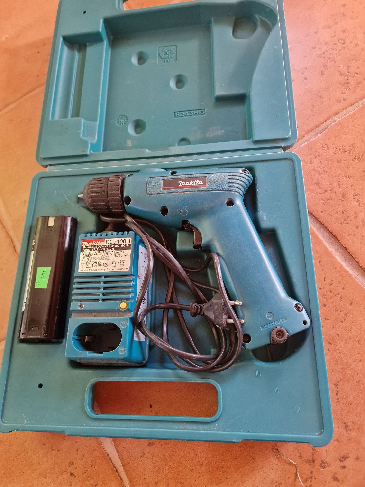 Шуруповёрт Makita