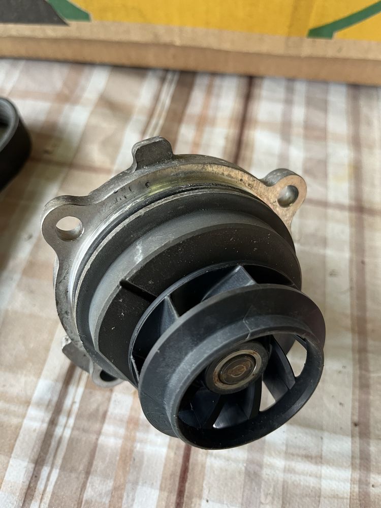 Audi, Volkswagen, Skoda, SEAT.  Помпа водяна А 185