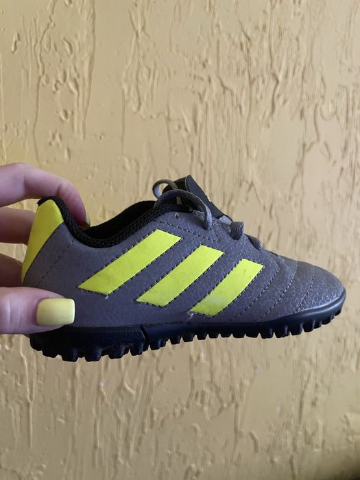 Копки дитячі футбольні Adidas