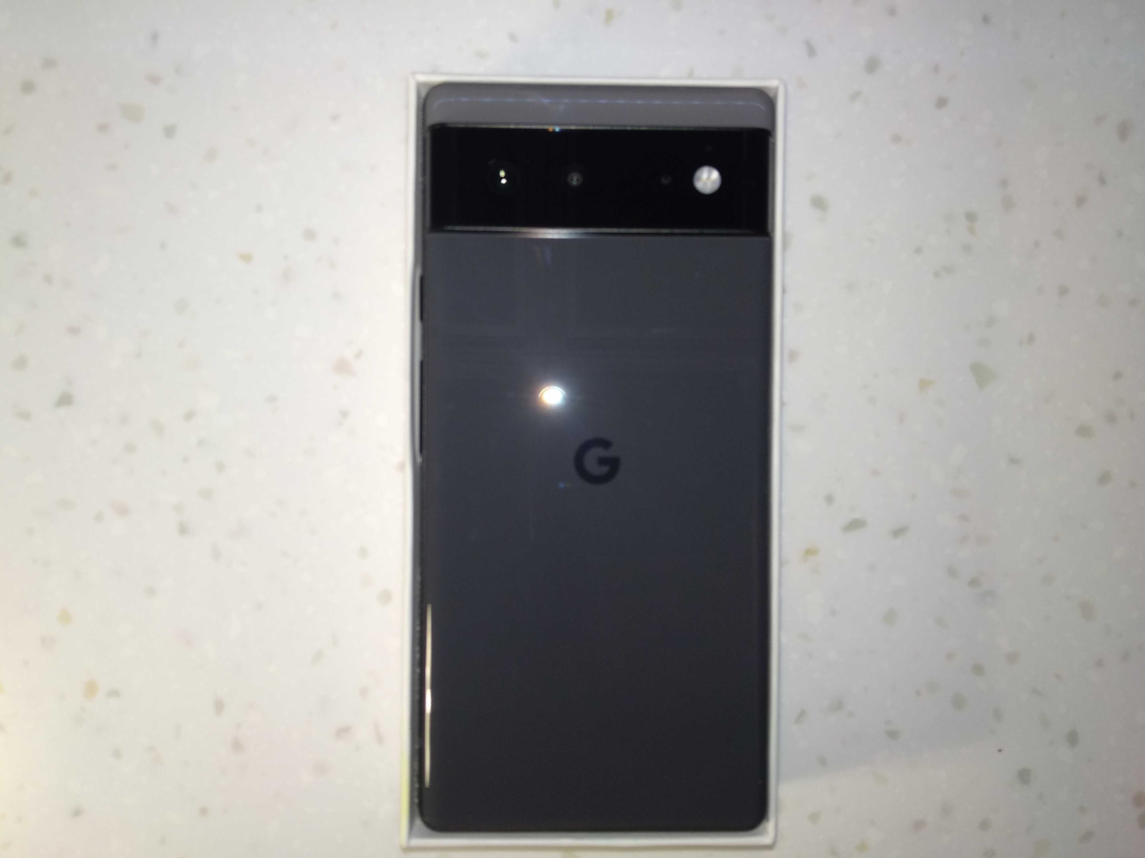 НОВЫЙ - Google Pixel 6 8/128Gb Stromy Black Android 14 NEVERLOCKED