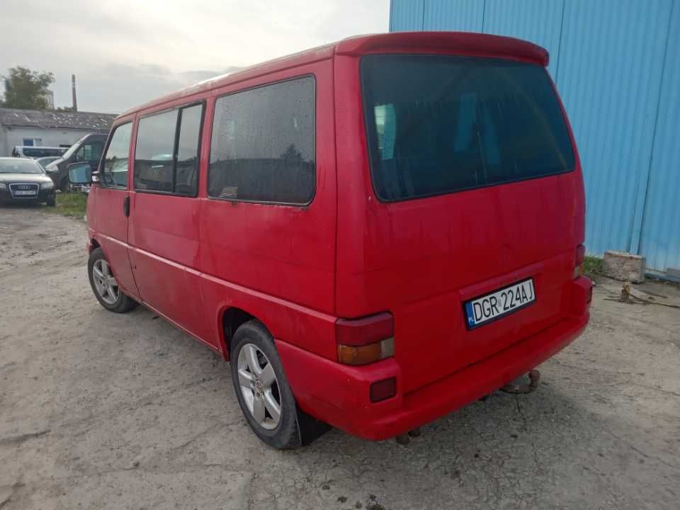 VW Multivan-150kM