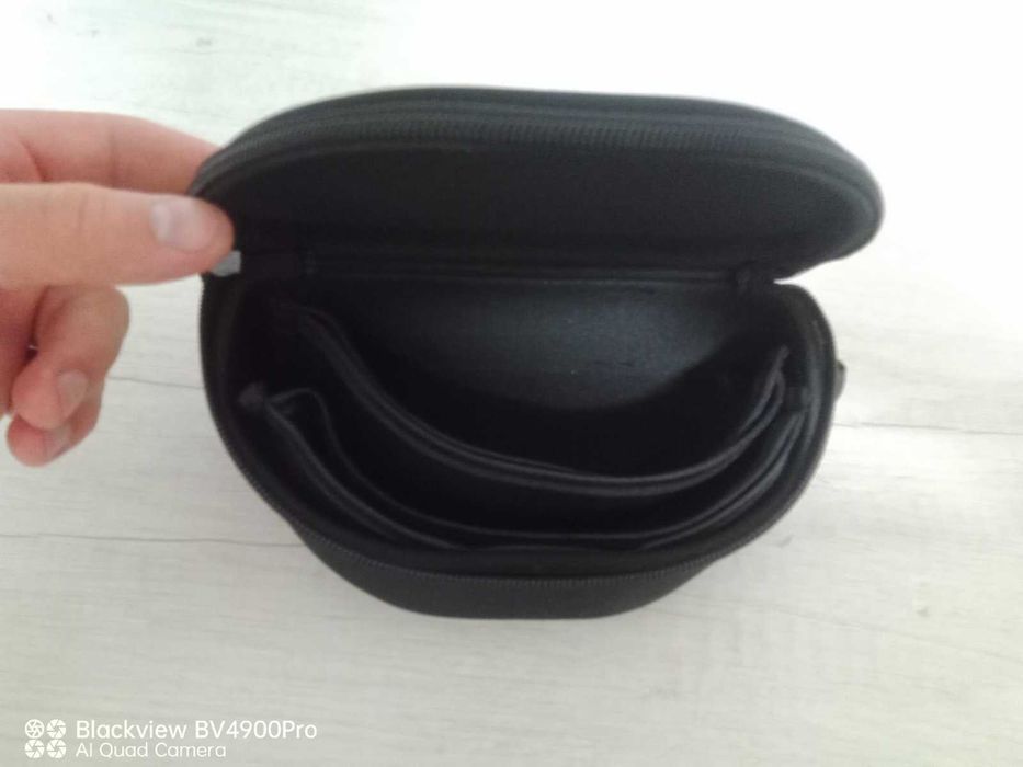 Продам футляр для очков Revision