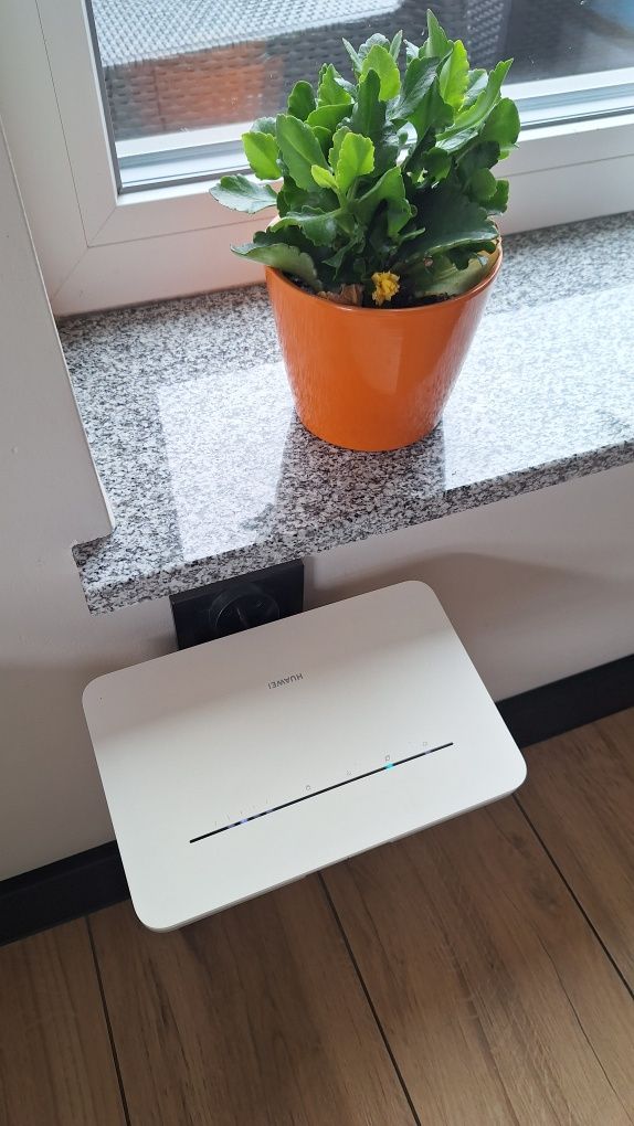Huawei 4G Router 3 Pro  LTE 300Mbps | 2.4 GHz & 5GHz [ na kartę SIM ]