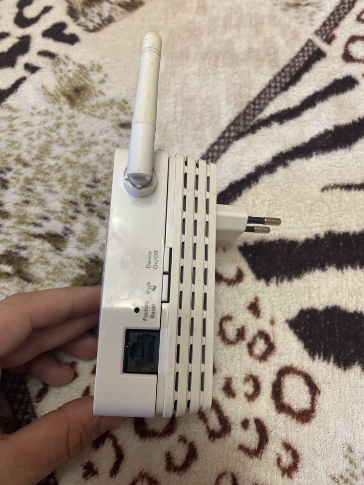 Підсилювач Wi-Fi Netgear