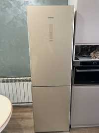 Холодильник Hitachi R-BG410