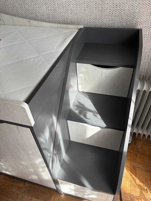 Ліжко дитяче гірка