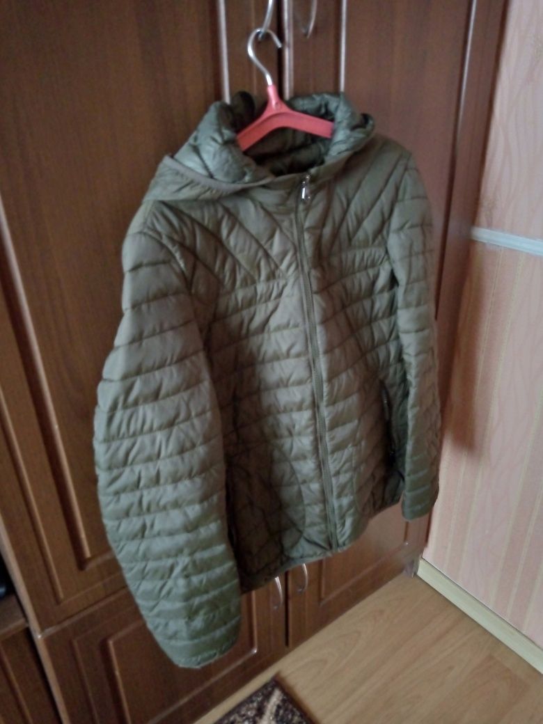 Ветровка, куртка подросткова на мальчика, размер L.