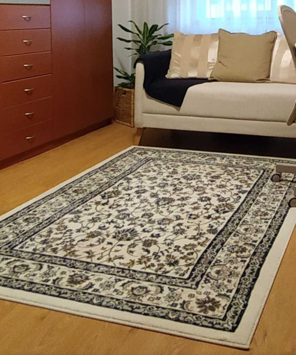 Vendo carpete em tons de azul