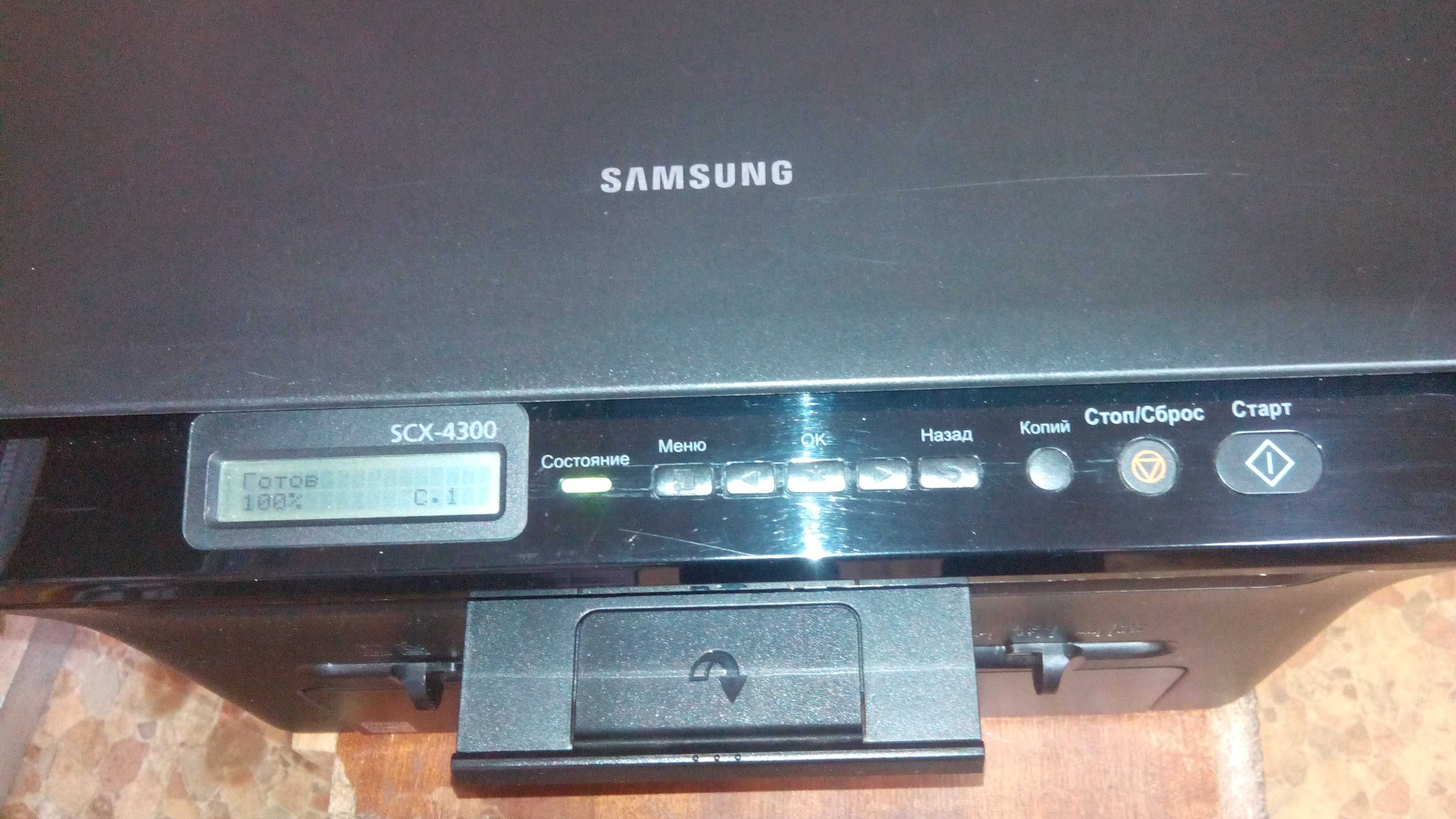 МФУ Samsung SCX 4300. Гарний стан. Заправлений картридж.