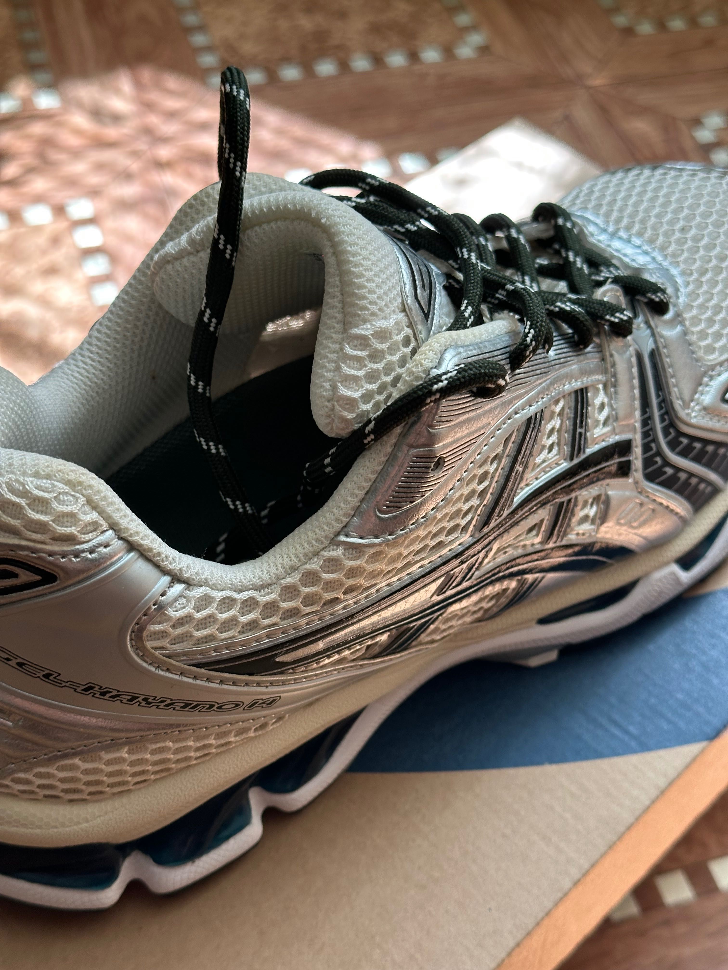 Чоловічі кросівки Asics, 44 розмір, 28 см