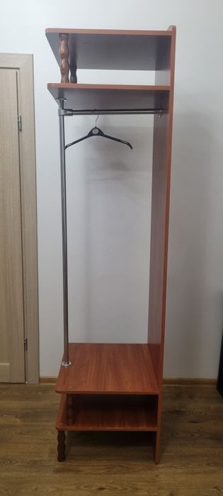 Вішалка для одягу та взуття