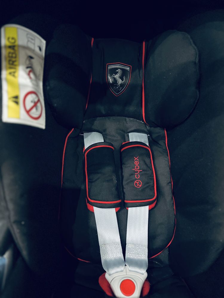 Cybex Cloud Z I-Size Fotelik Samochodowy 0-9 kg Black - Ferrari