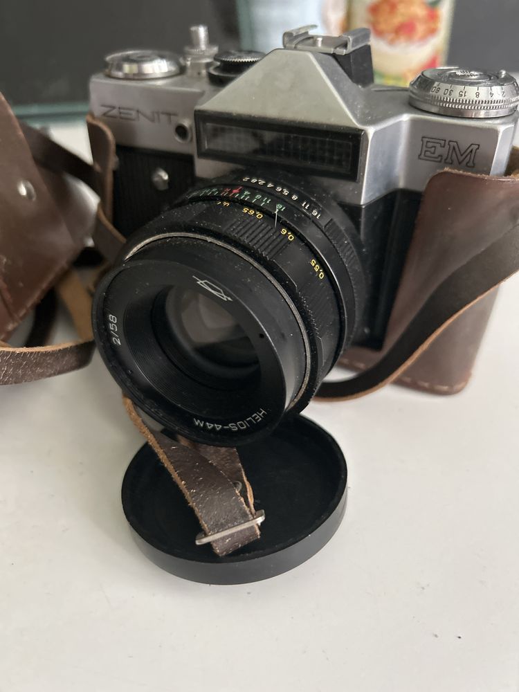 Zenit EM + Helios-44M (58mm f/2) – kolekcjonerski, nieprzetestowany