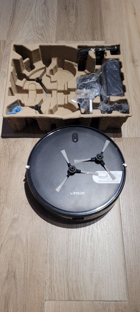Robot sprzatajacy Linsar nowy