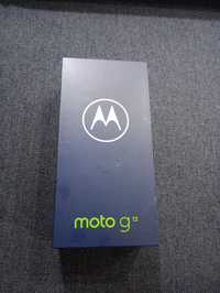 Motorola "Moto g13".