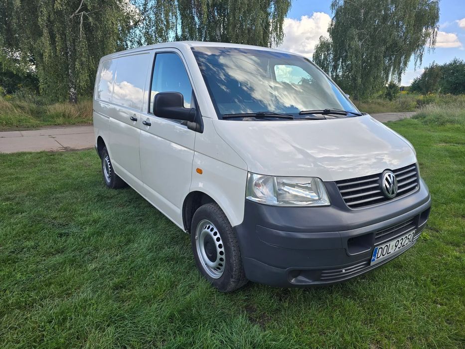 Volkswagen Transporter VW Transporter T5 1.9TDi 3os. VAT1