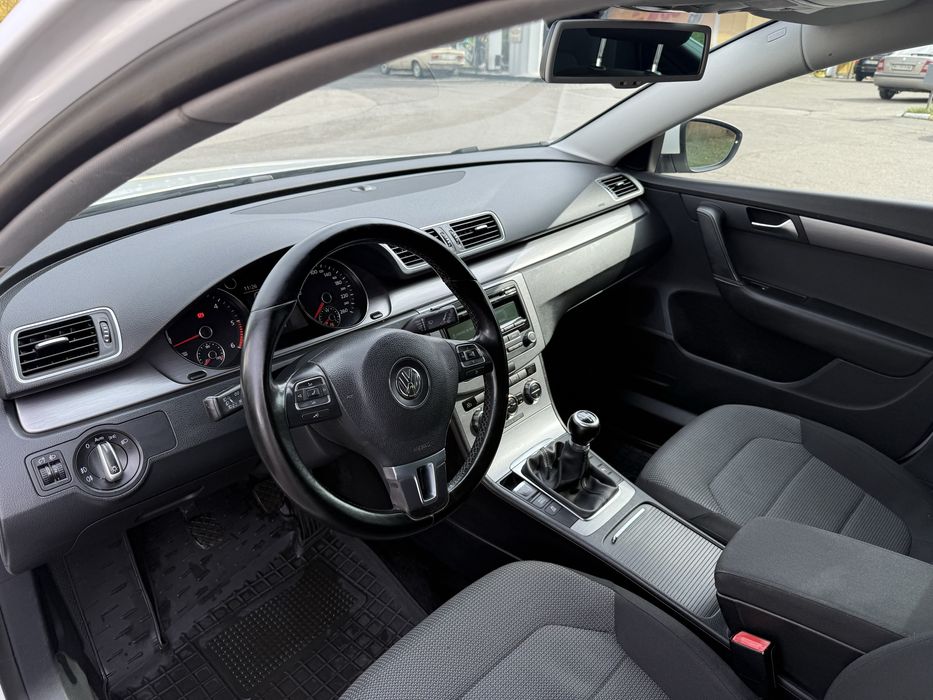Passat B7 Не фарбований