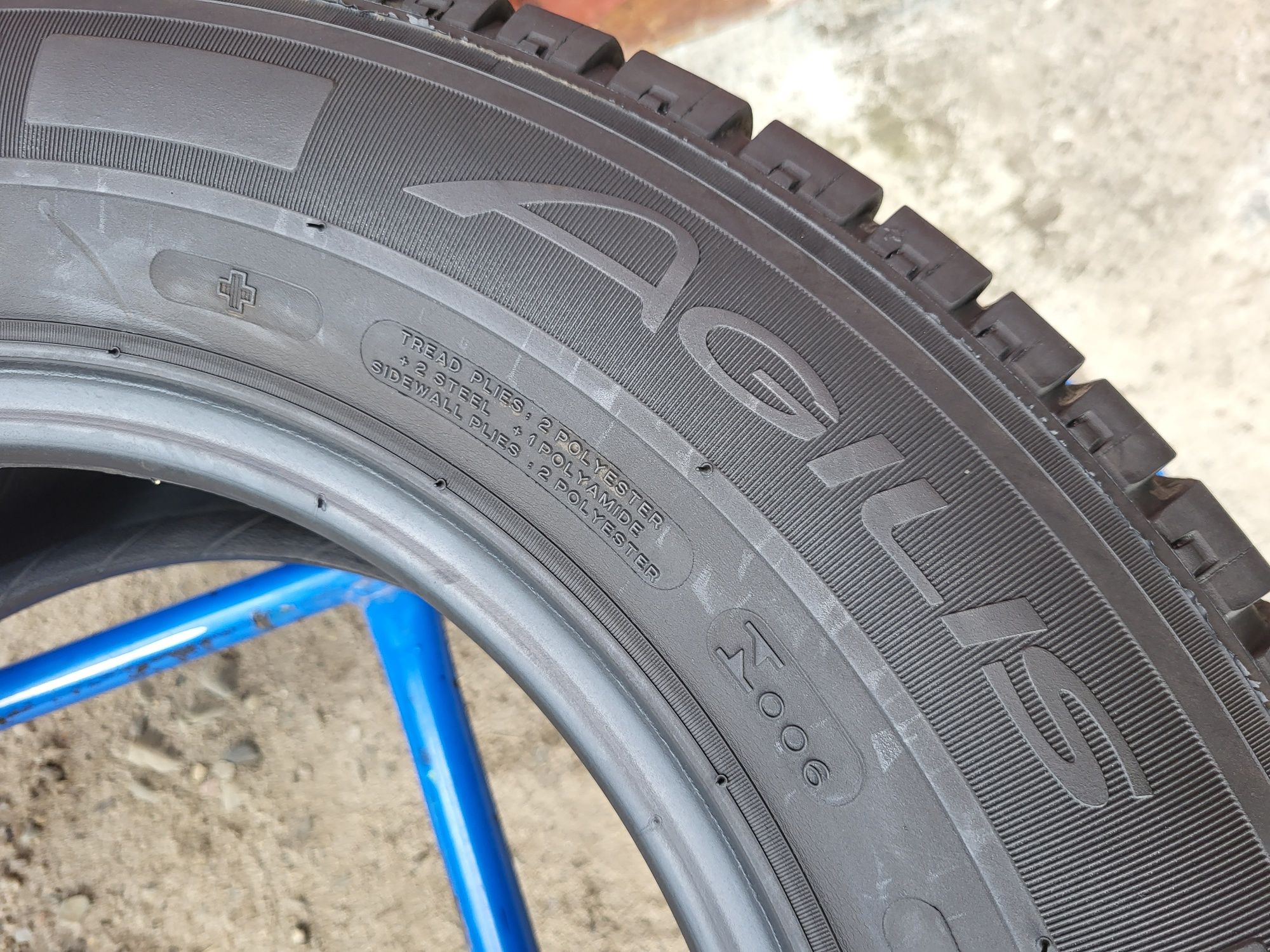 235/65/16C R16C Michelin AGILIS 4шт ціна за 1шт шини