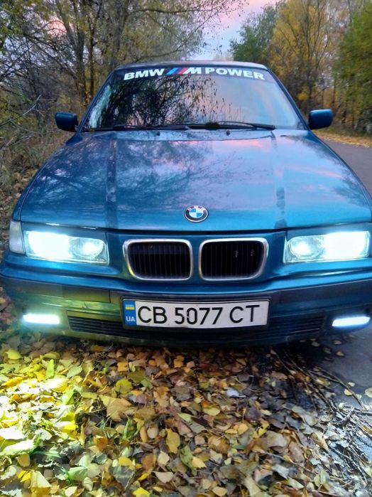 Продам бмв е36,авто економне,та просте.