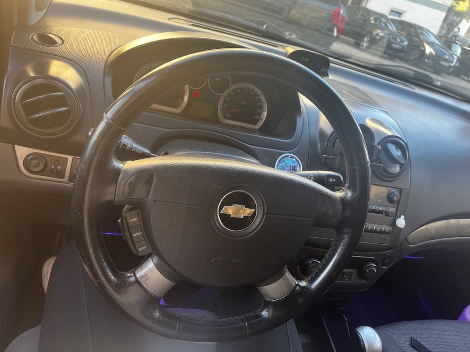 Chevrolet Aveo Caixa Automática