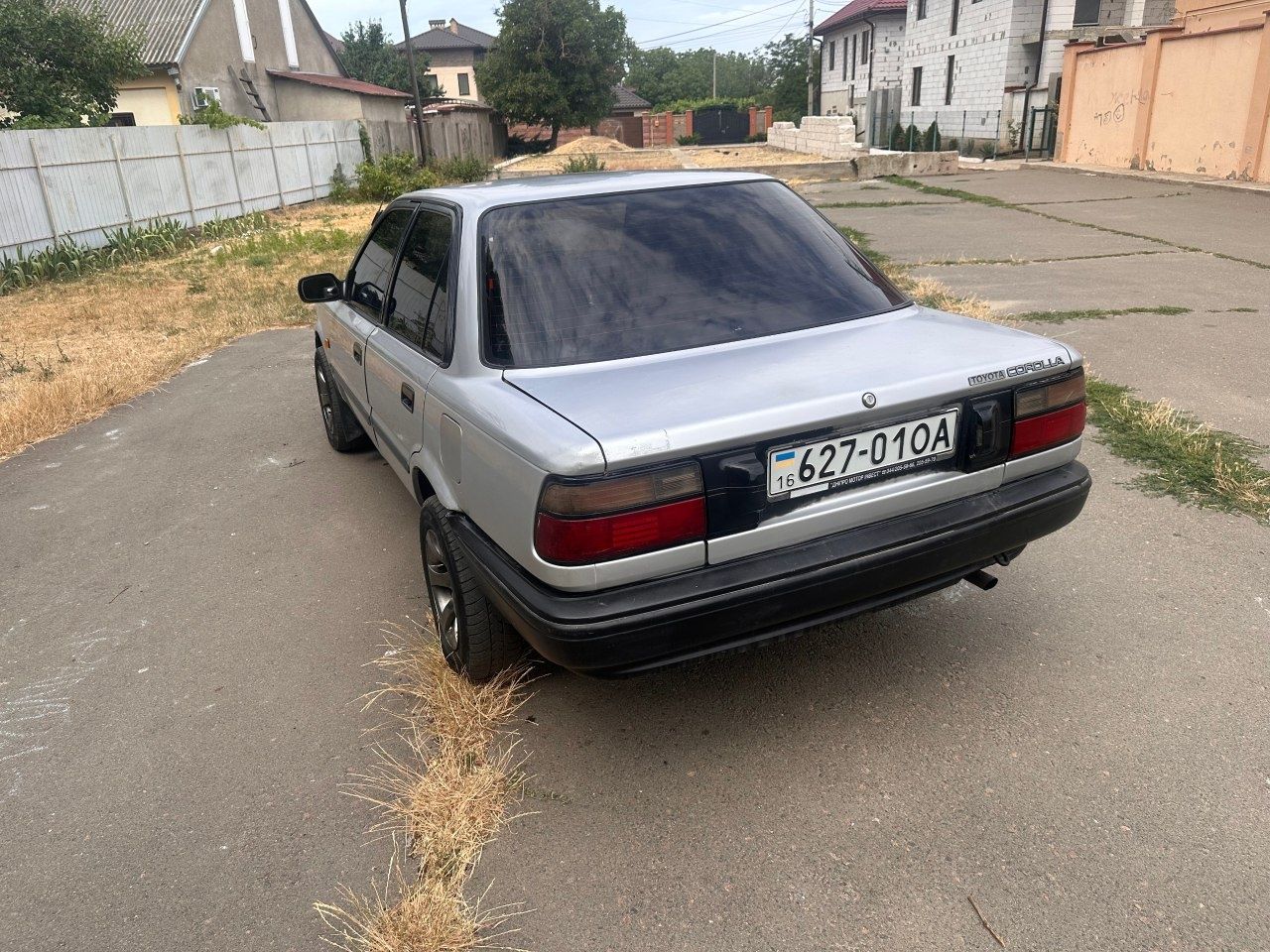 Toyota Corolla 7 лiтрiв по мiсту гарний стан