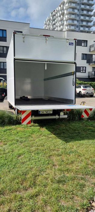 wynajem samochodu busów Blaszak Kontener wypożyczalnia samochodów