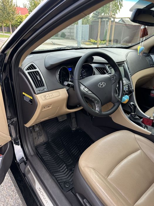 Продам Hyundai Sonata