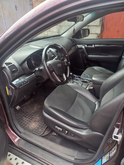 Продам Kia Sorento