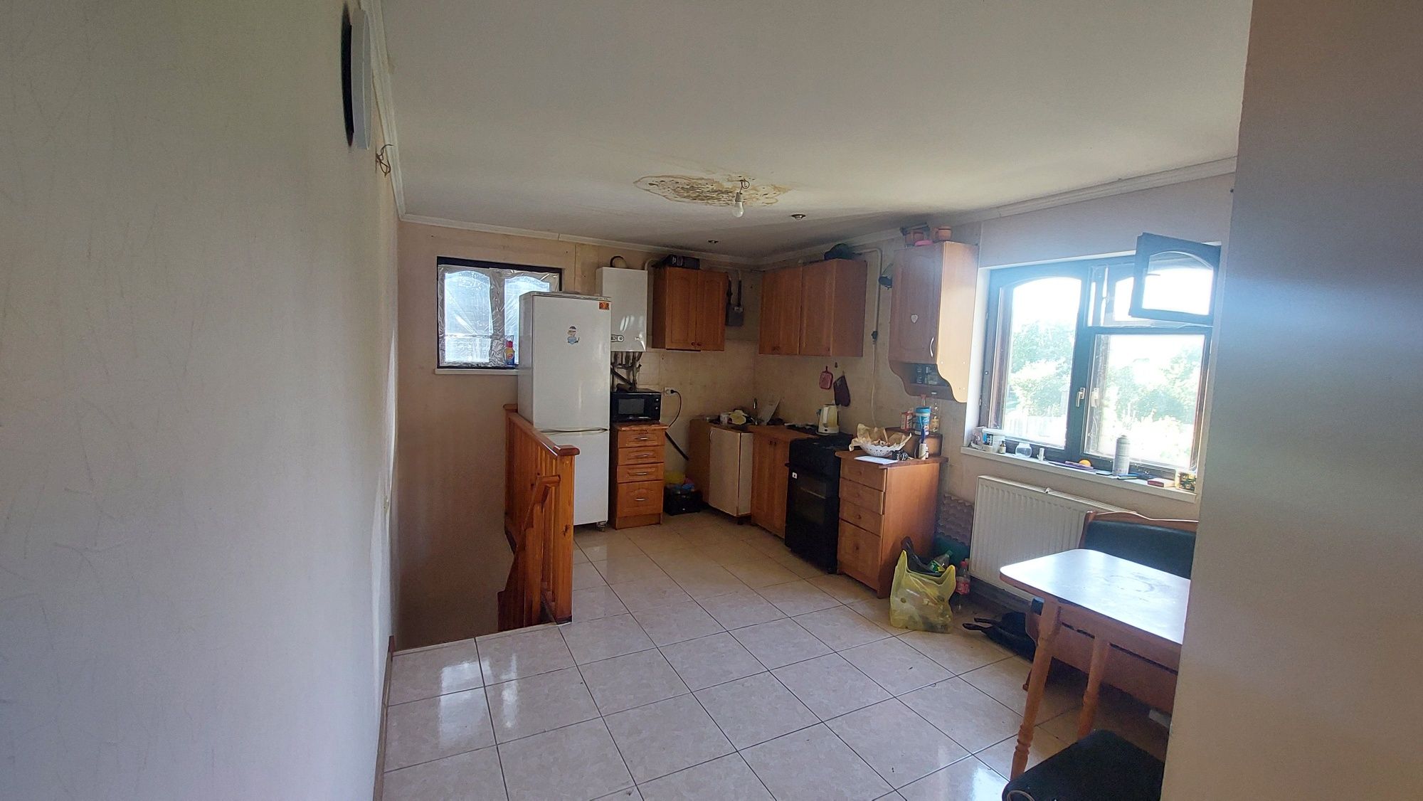 Продам 3-кімнатну квартиру. Вул.Коцюбинського,72.