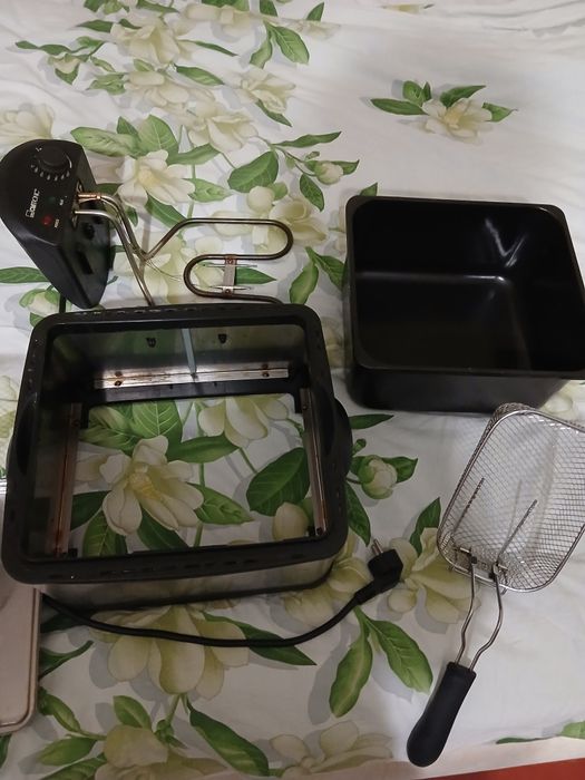 Фритюрниця CLATRONIC FR 3195