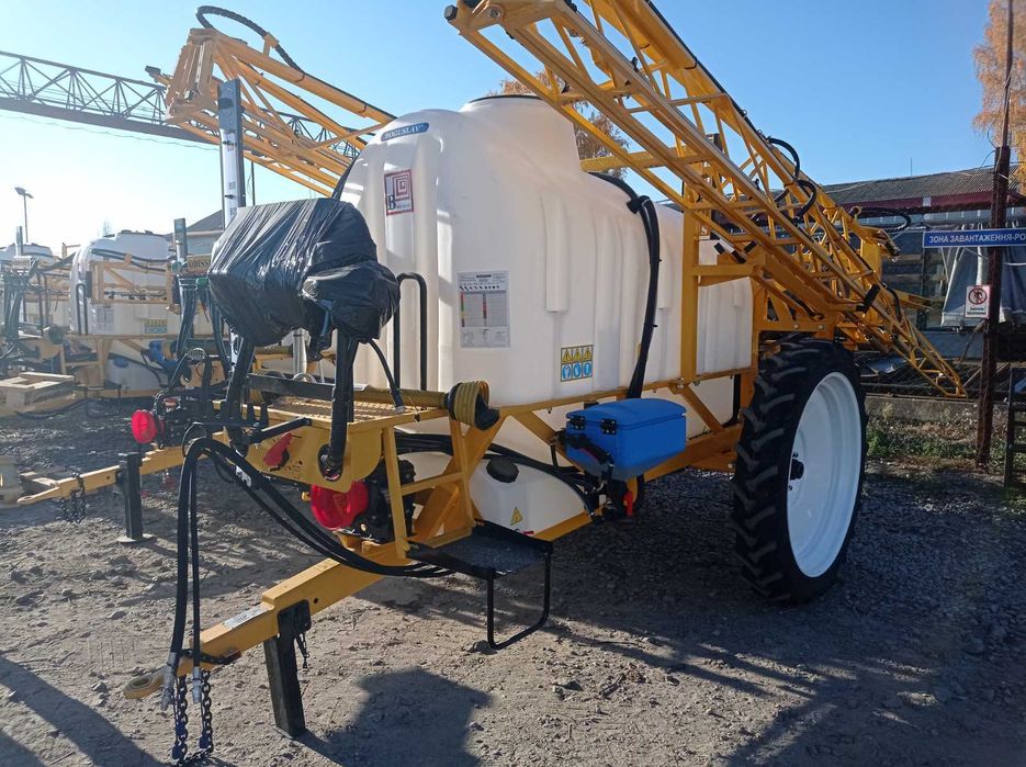Опрыскиватель прицепной Завод Богуслав ОПК 3000-22 Кронос АСУ Boguslav