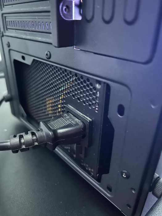 Komputer do gier / nauki – RX 580 + GRATISY (klawiatura,myszka]