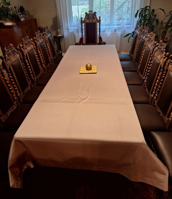 Komplet: stół, 12 krzeseł, 2 fotele