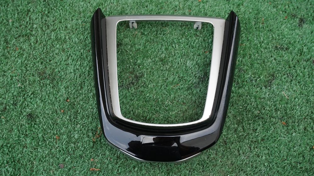 Mazda CX-3 oslona obudowa ramka mieszka zmiany biegow